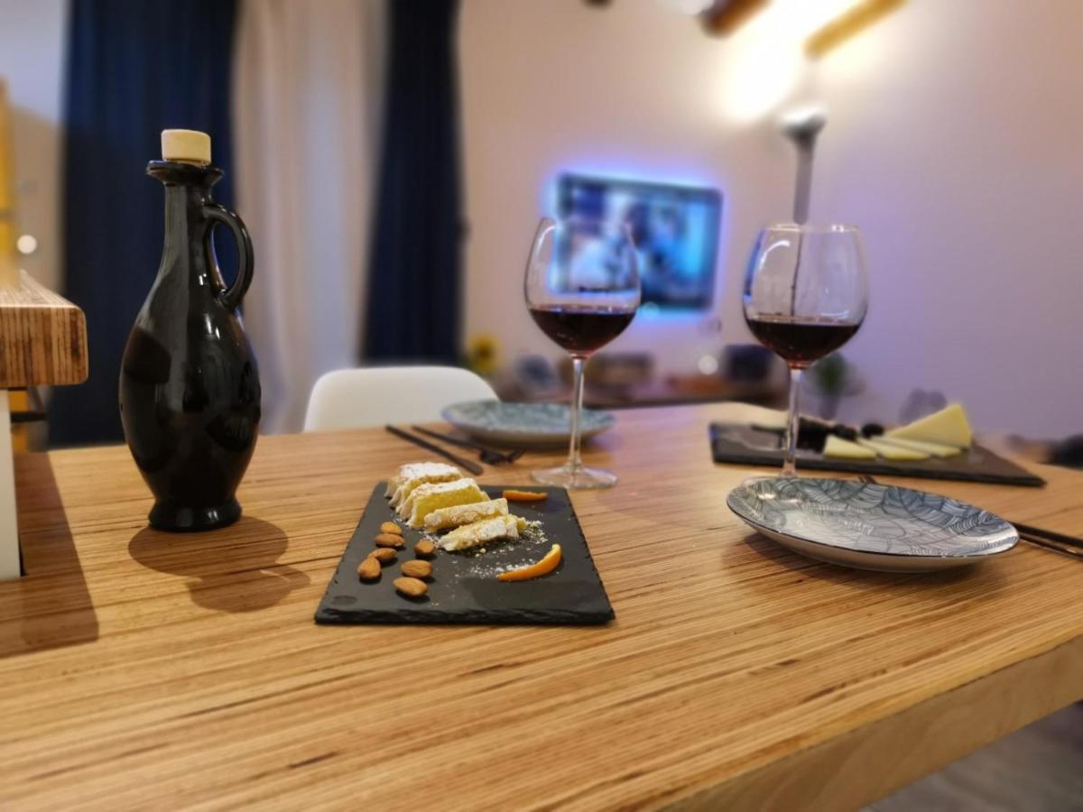 Novouredeni Apartman Marko Mundanije Ngoại thất bức ảnh